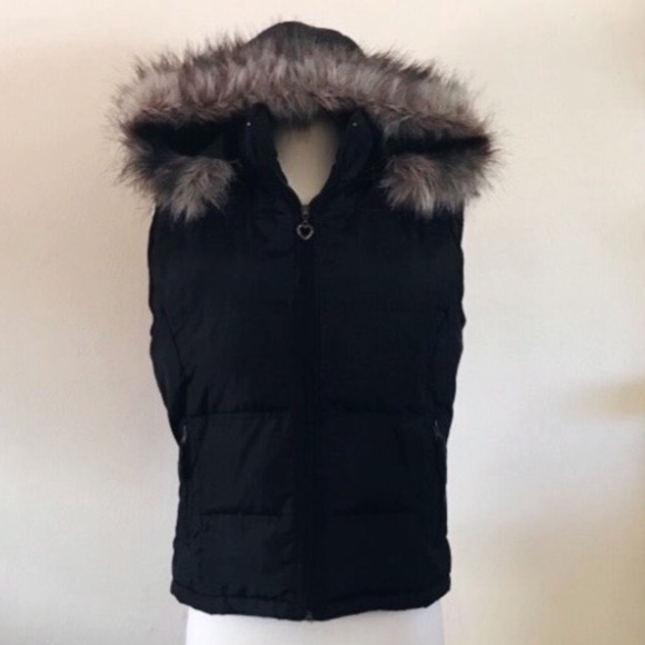 Maurices Jackets & Blazers - ✨HP✨ Maurices Fur Trim Hood Puffer Vest Jacket Black